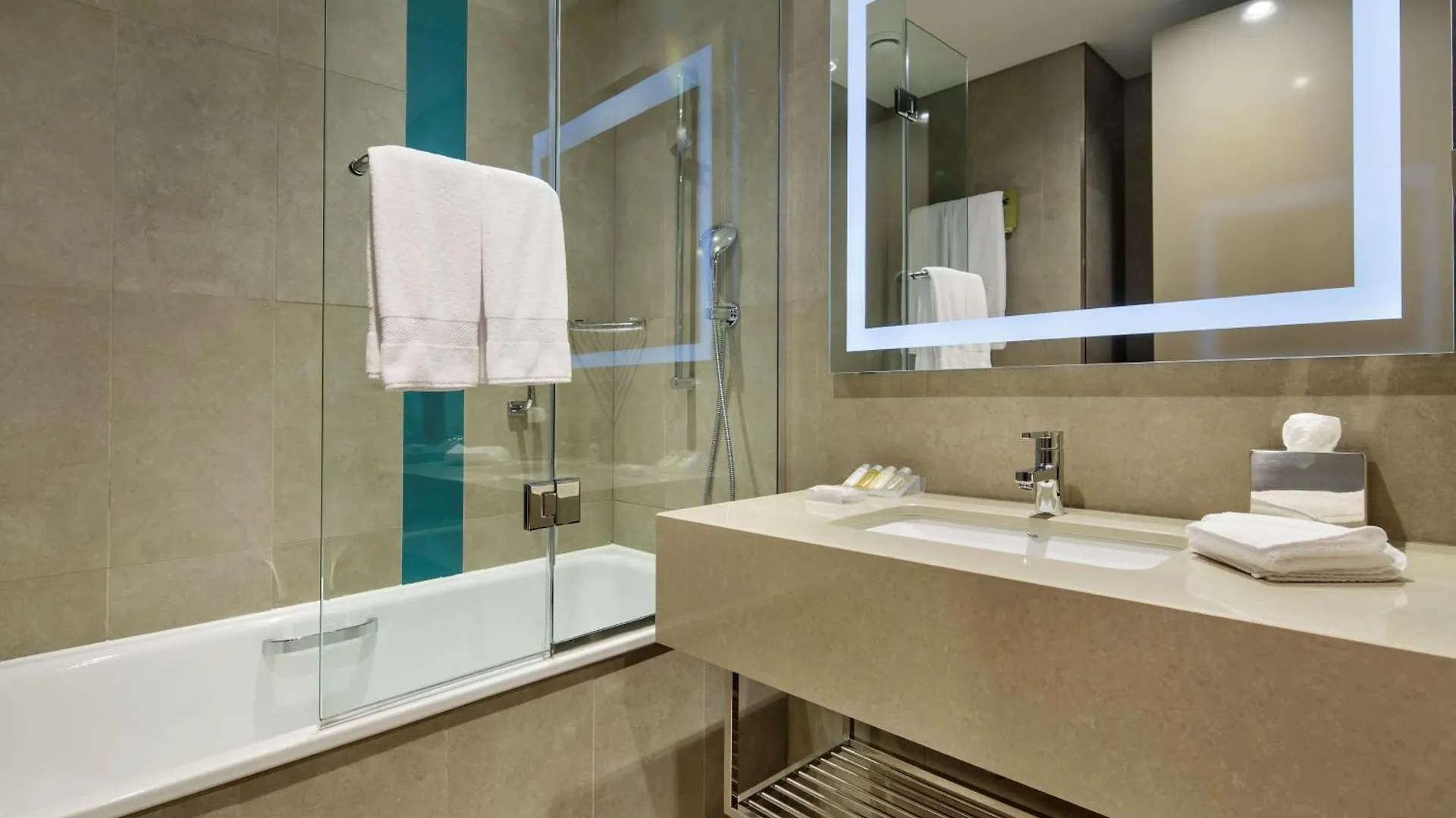 Hilton Garden Inn Istanbul Atatuerk Airport 4*,  Turkey